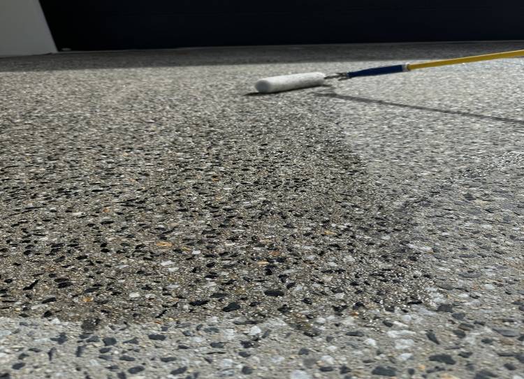 Applying Sealing To Concrete