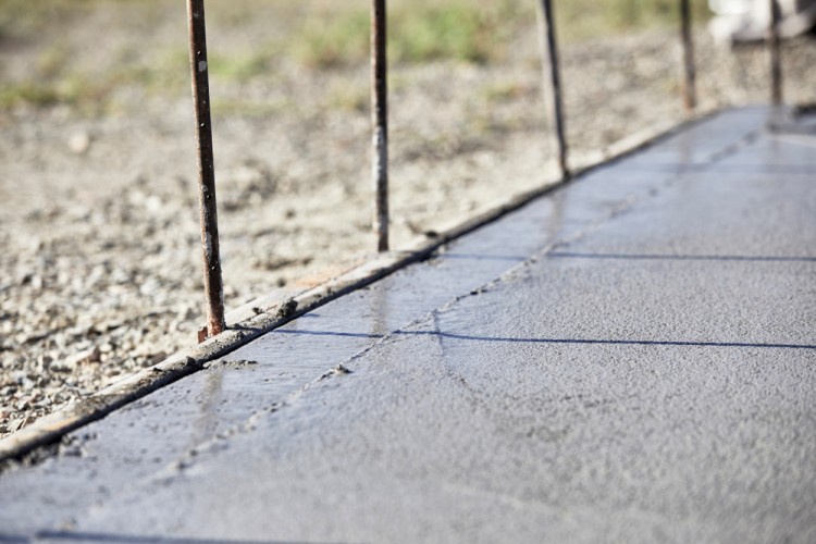 Leveled Floor Using Concrete Walking Groover