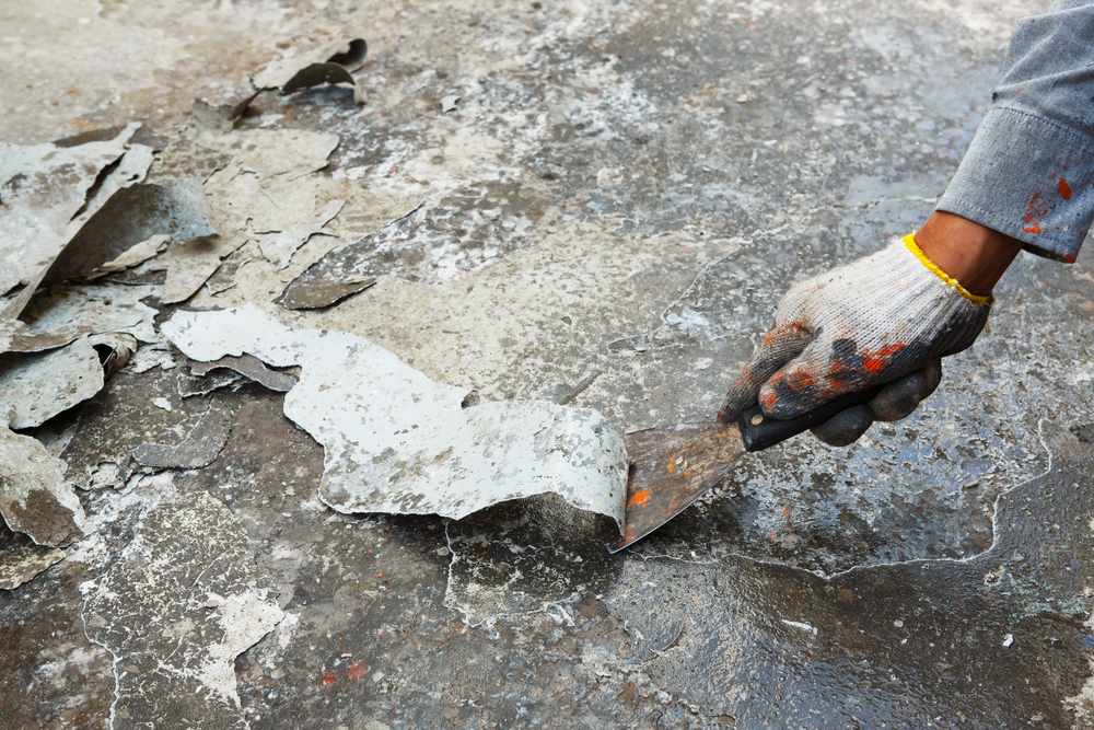 Removing Paint From Concrete Manually Causes Concrete Damage